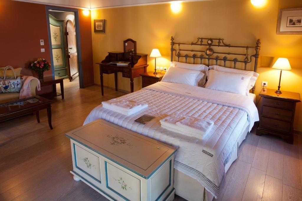 Mavromichalai Hotel Liménion Ruang foto