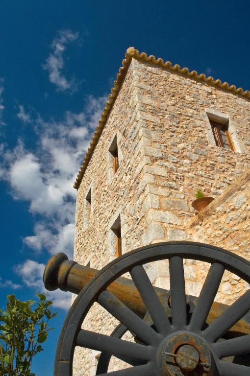 Mavromichalai Hotel Liménion Bagian luar foto
