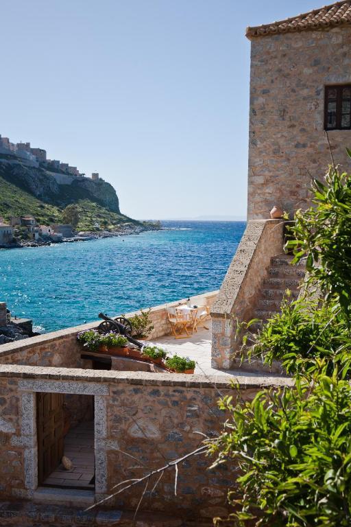 Mavromichalai Hotel Liménion Bagian luar foto