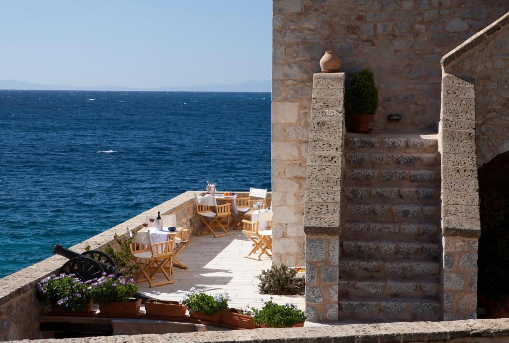 Mavromichalai Hotel Liménion Bagian luar foto