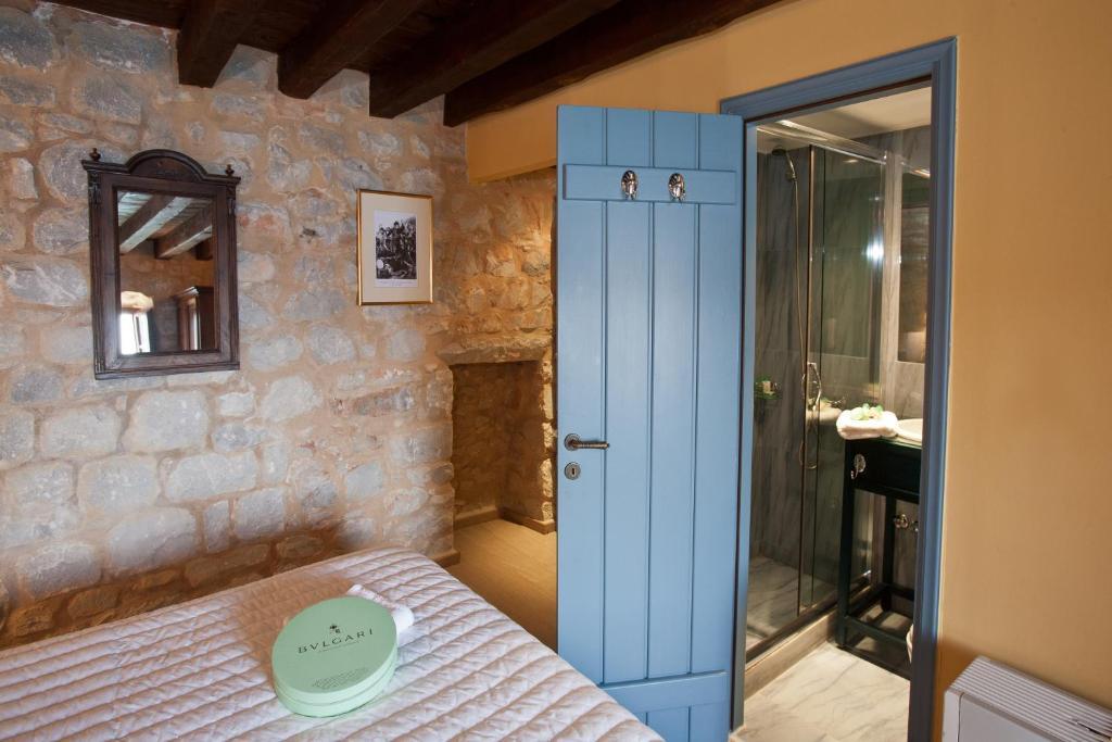 Mavromichalai Hotel Liménion Ruang foto